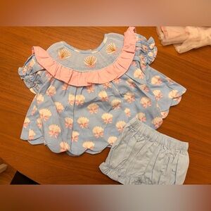 NWT Smocked Seashell bloomer set - Size 3M
